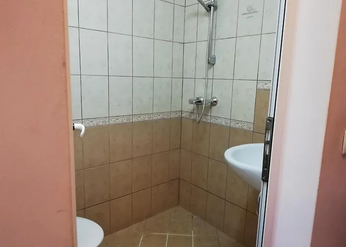 Kristi Homestay